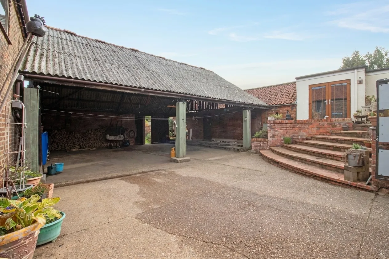 Church Road, Laughton, DN21, photo 32
