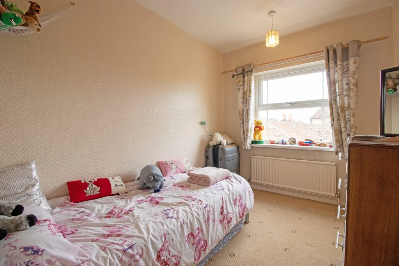 Church Road, Laughton, DN21, photo 22