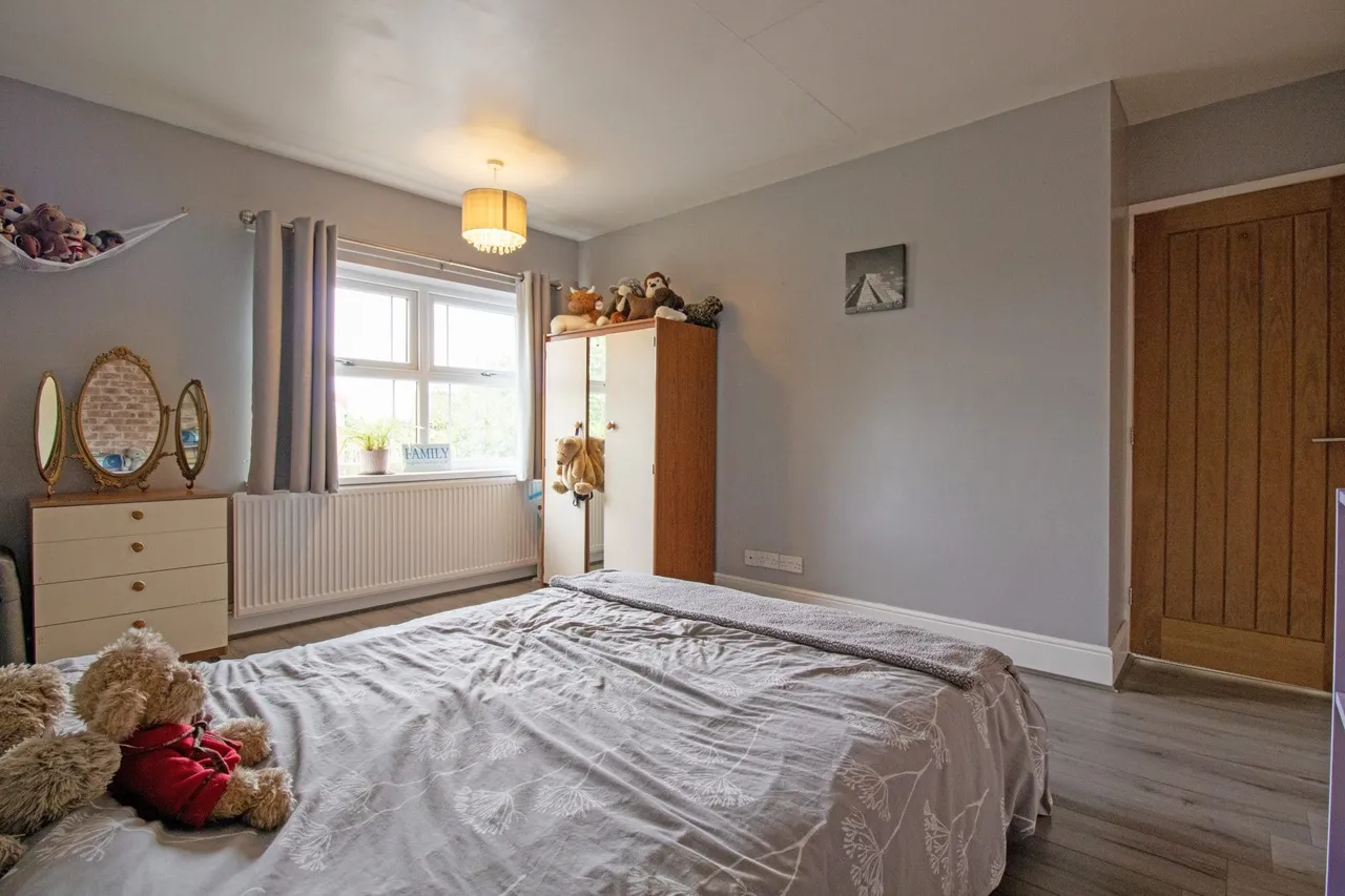 Church Road, Laughton, DN21, photo 20