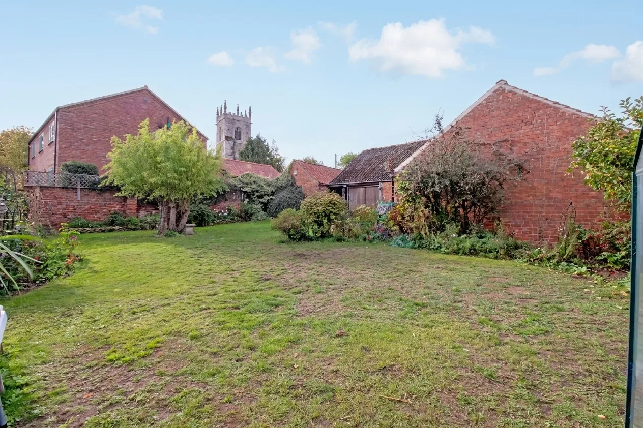 Church Road, Laughton, DN21, photo 36