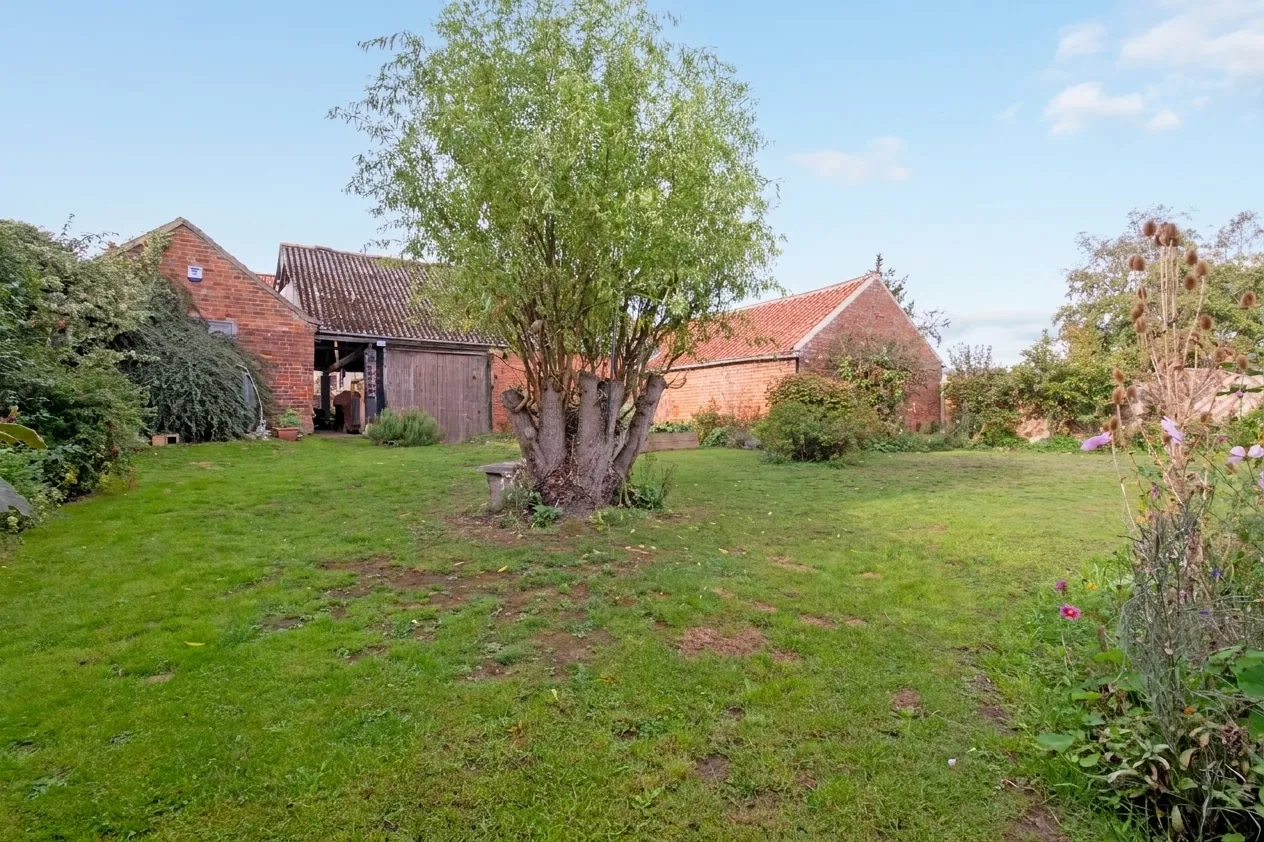 Church Road, Laughton, DN21, photo 37
