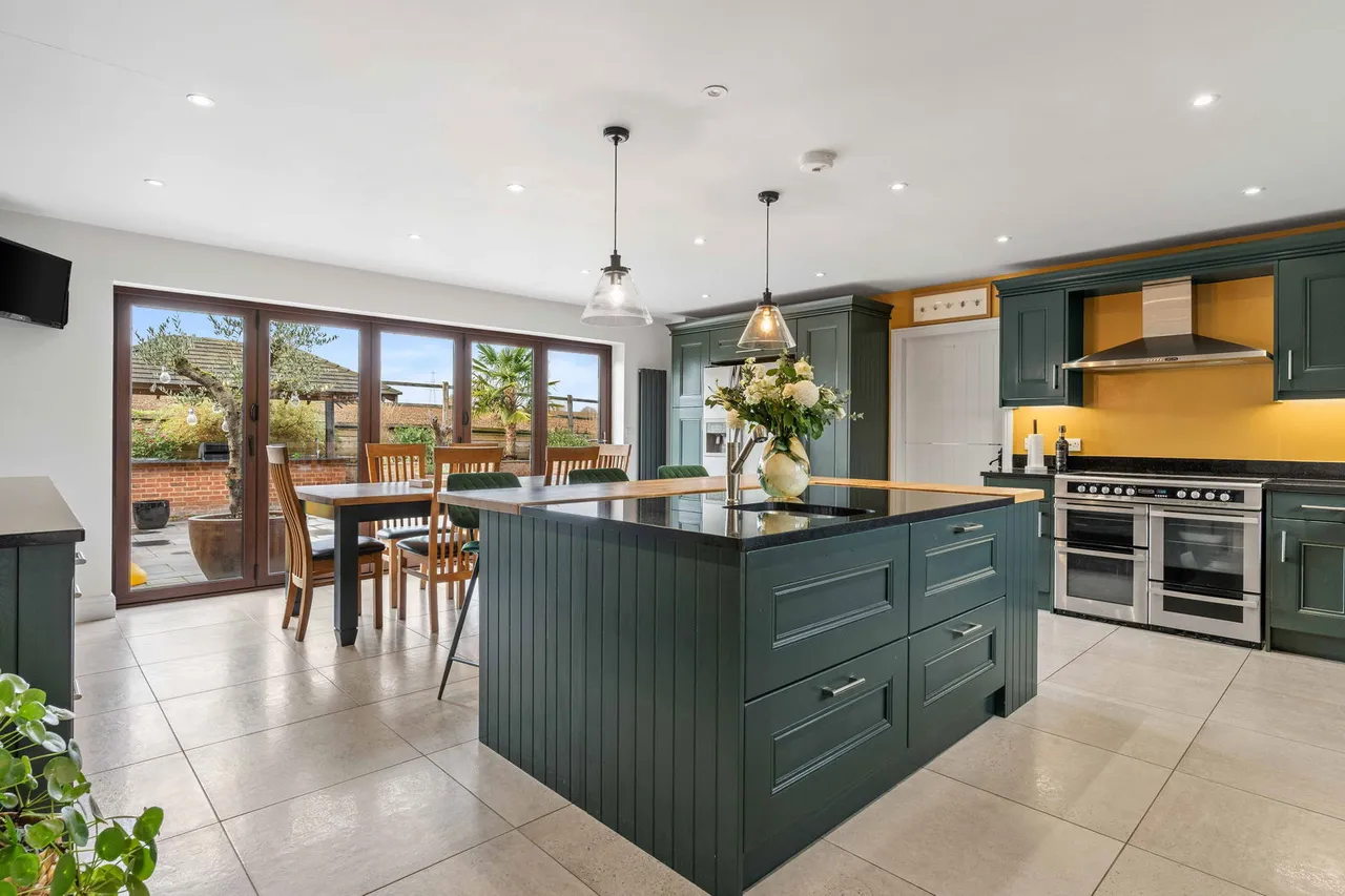 Hare Street, Buntingford, SG9, photo 14