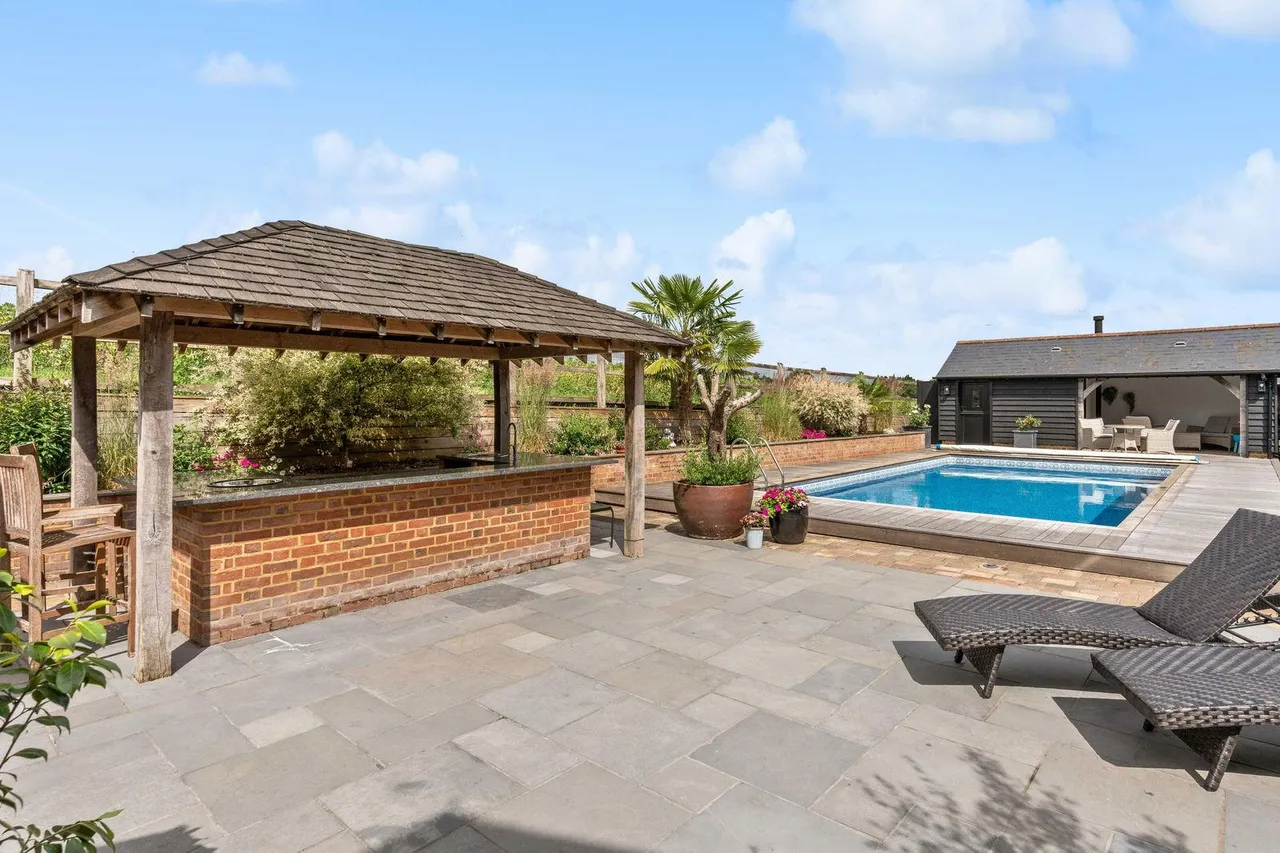 Hare Street, Buntingford, SG9, photo 39