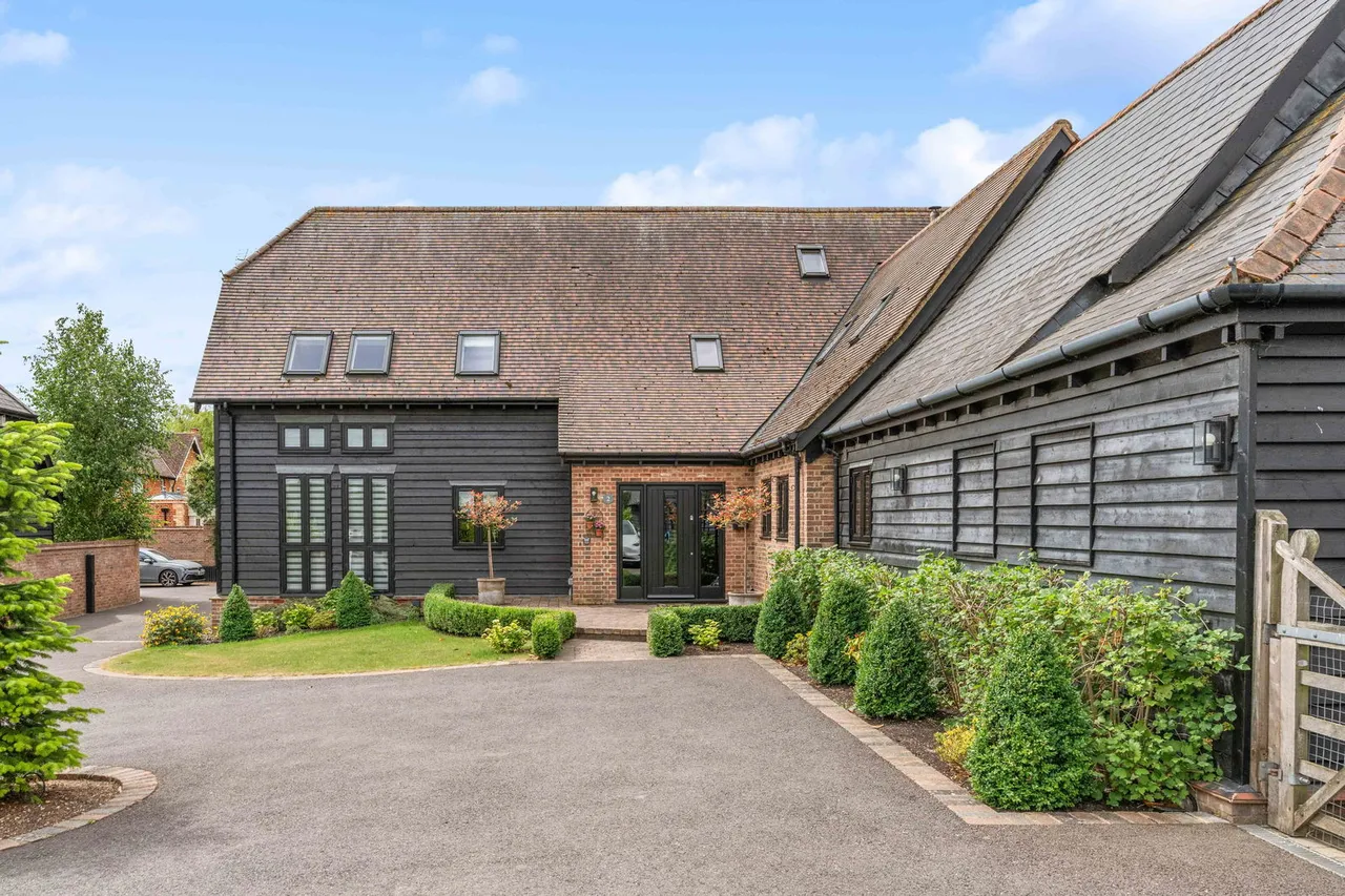 Hare Street, Buntingford, SG9, photo 3