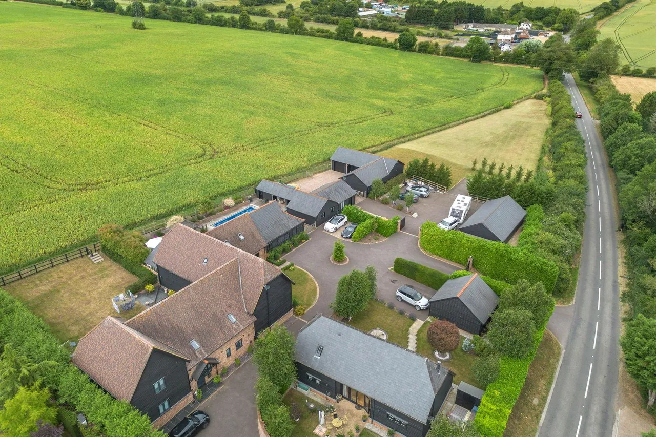 Hare Street, Buntingford, SG9, photo 46