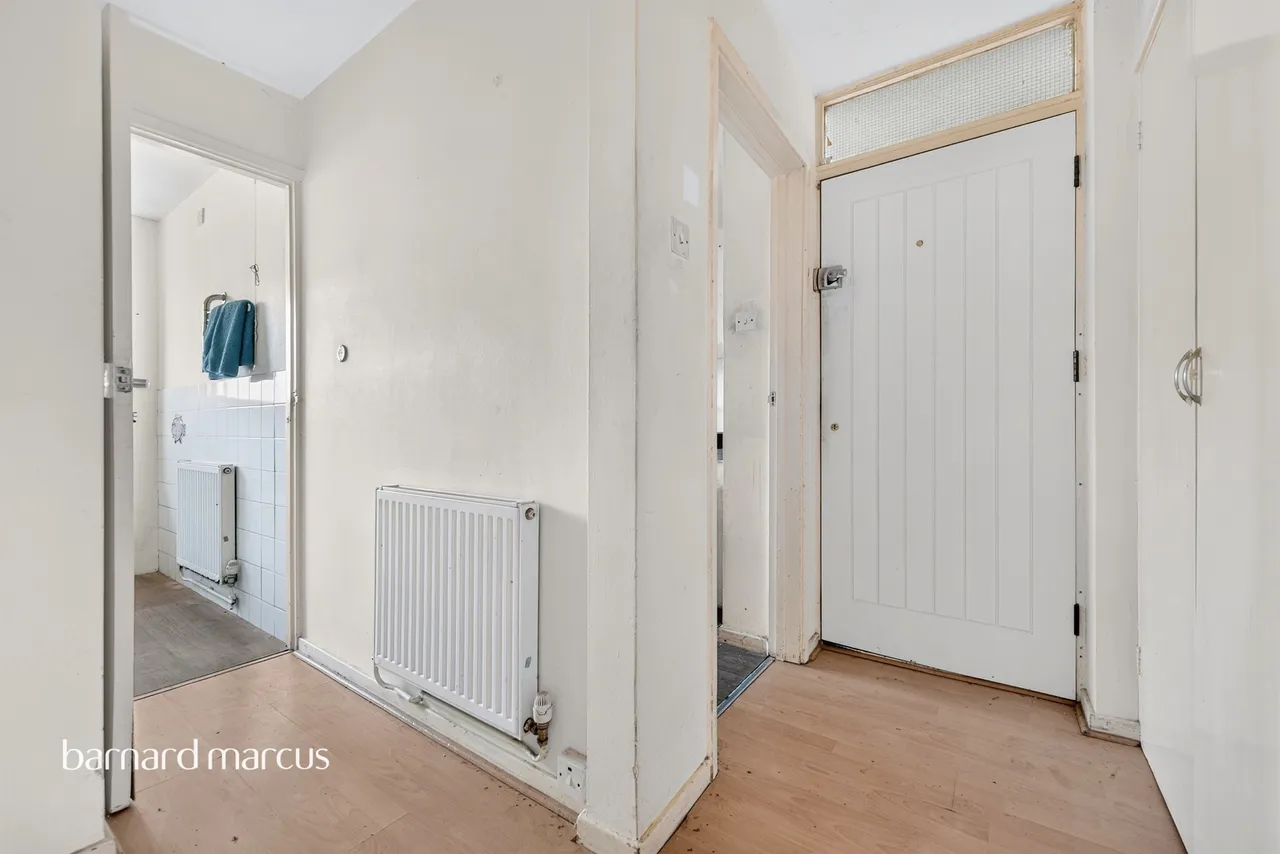 Roman Close, Feltham, TW14, photo 7