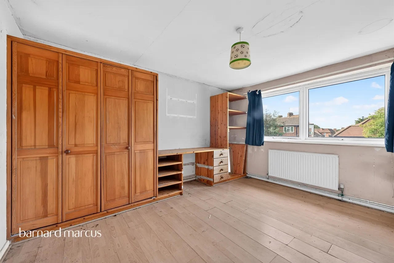 Roman Close, Feltham, TW14, photo 3