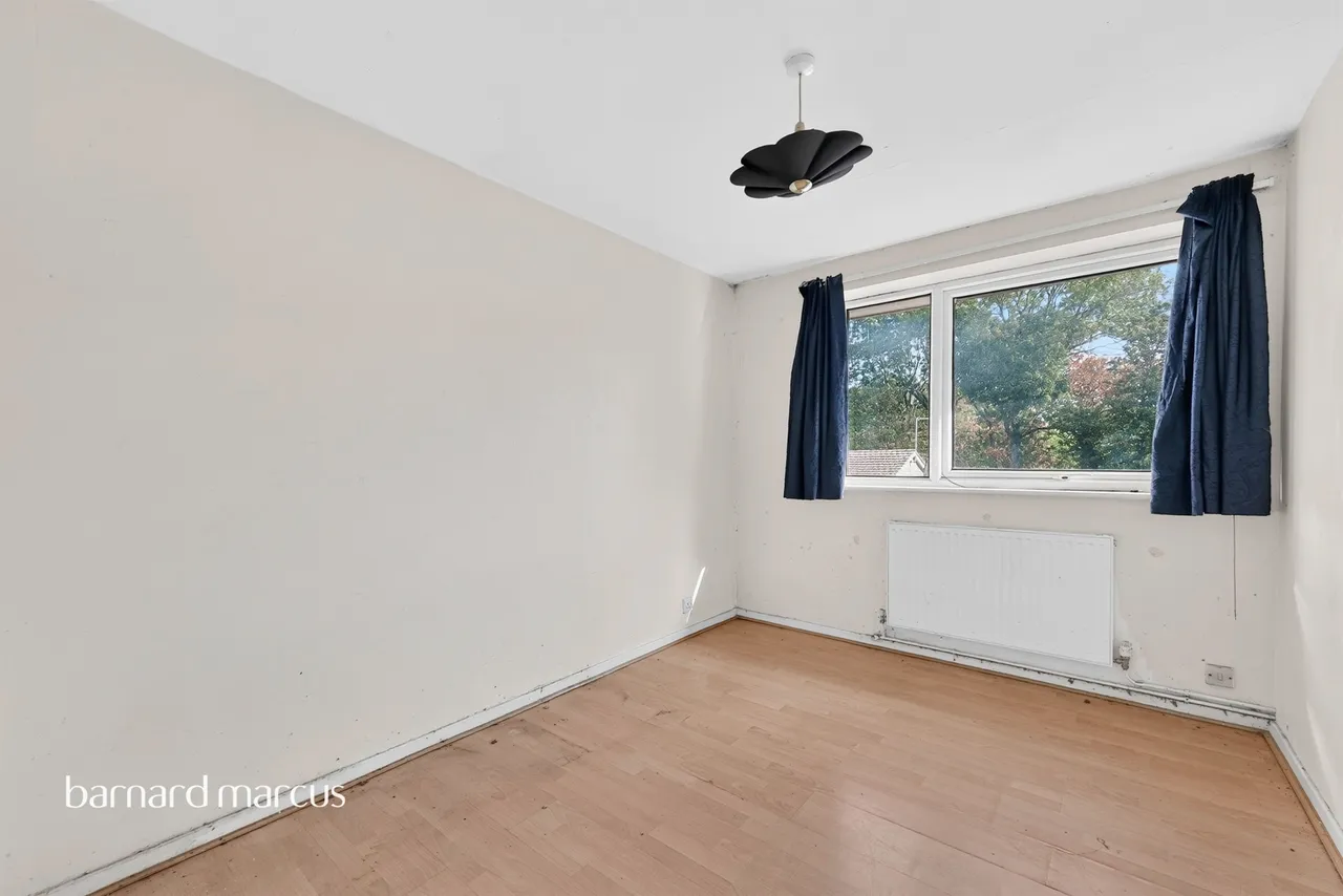 Roman Close, Feltham, TW14, photo 6