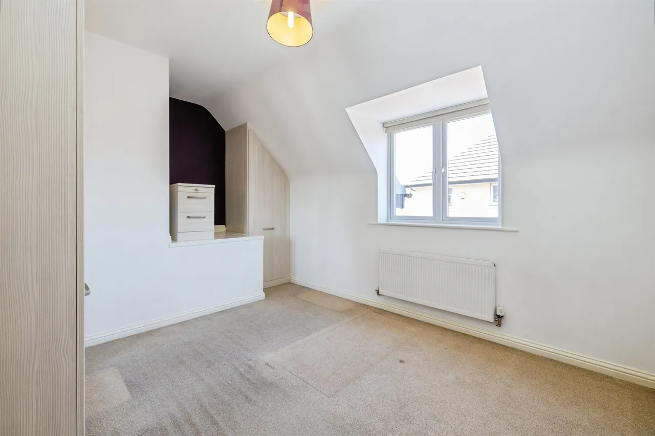 Iris Crescent, Lincoln, photo 7