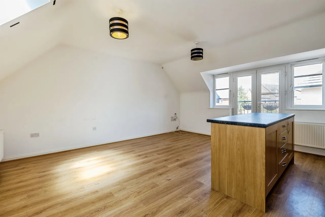 Iris Crescent, Lincoln, photo 6