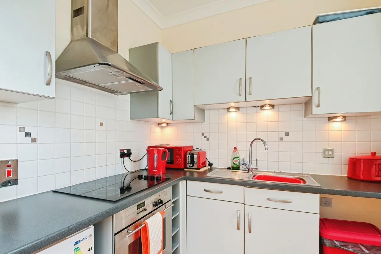 Carnarvon Road, Clacton-on-Sea, Essex, CO15, photo 5