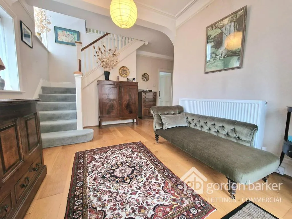 Cecil Avenue, Bournemouth, BH8 9EL, photo 3