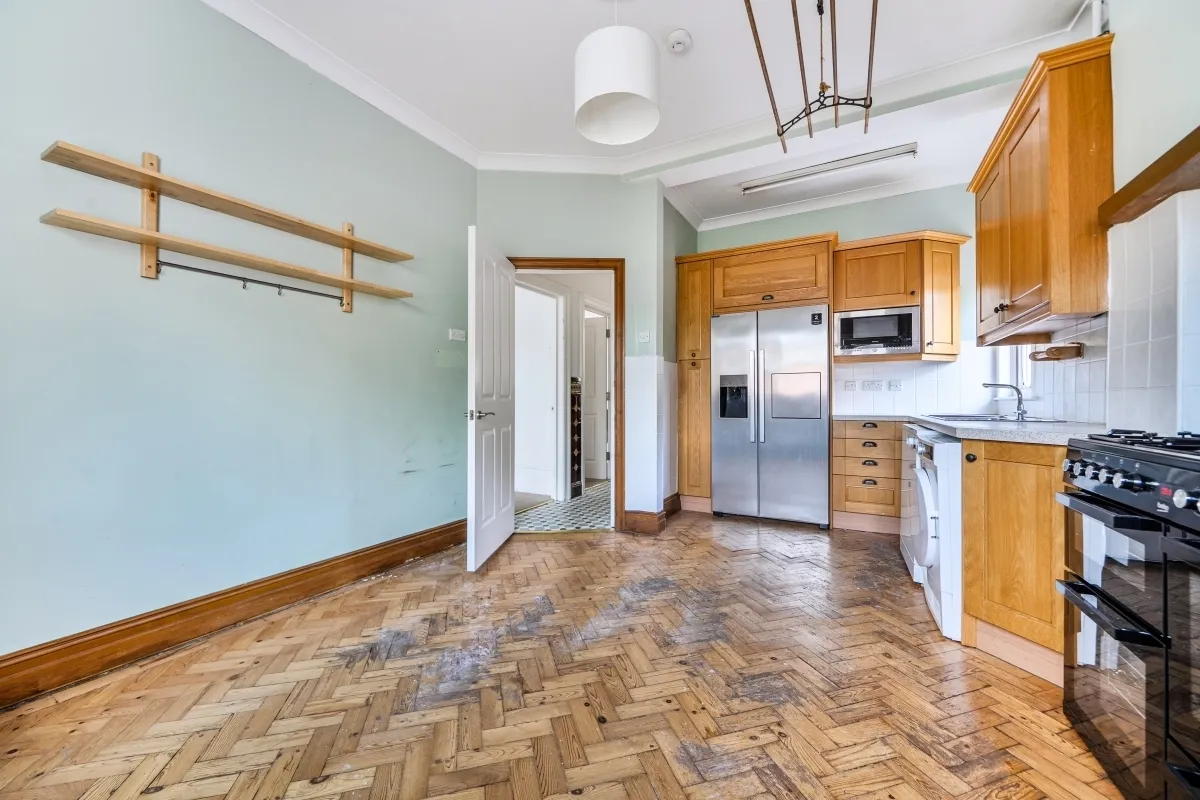 Hemington Avenue Barnet N11, photo 6