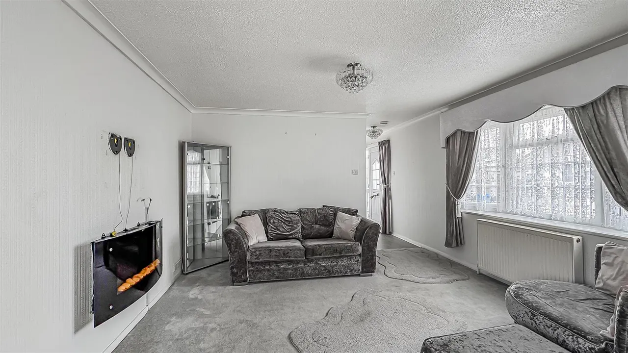 Leigh Square, Windsor, SL4 4PT, photo 10