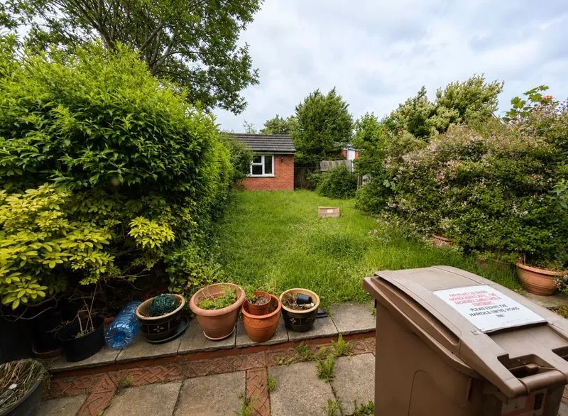 Dunstable Road, Luton LU4 8BT, photo 9