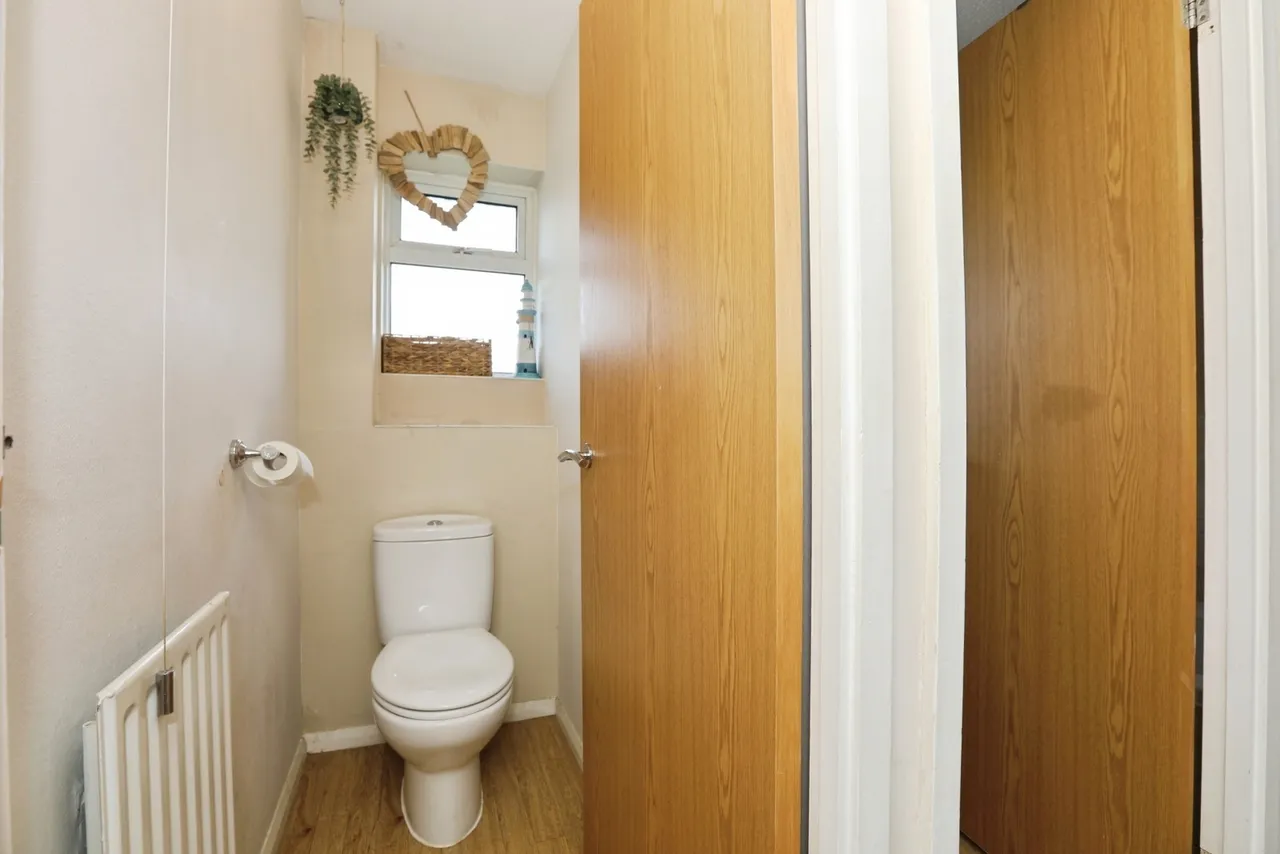 Blenheim Road, Horsham, RH12, photo 18