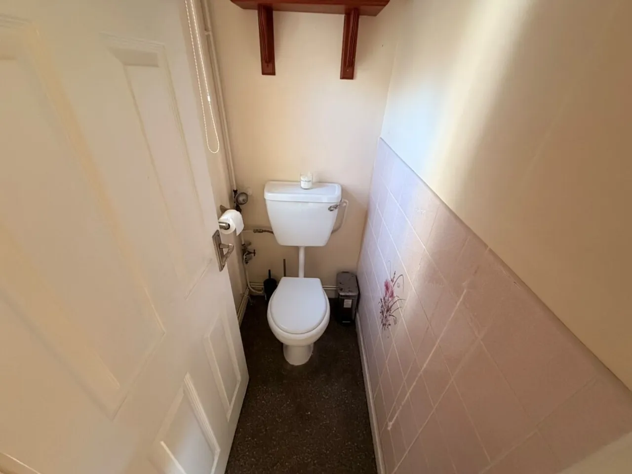 Harriet Town, Troedyrhiw, CF48, photo 13