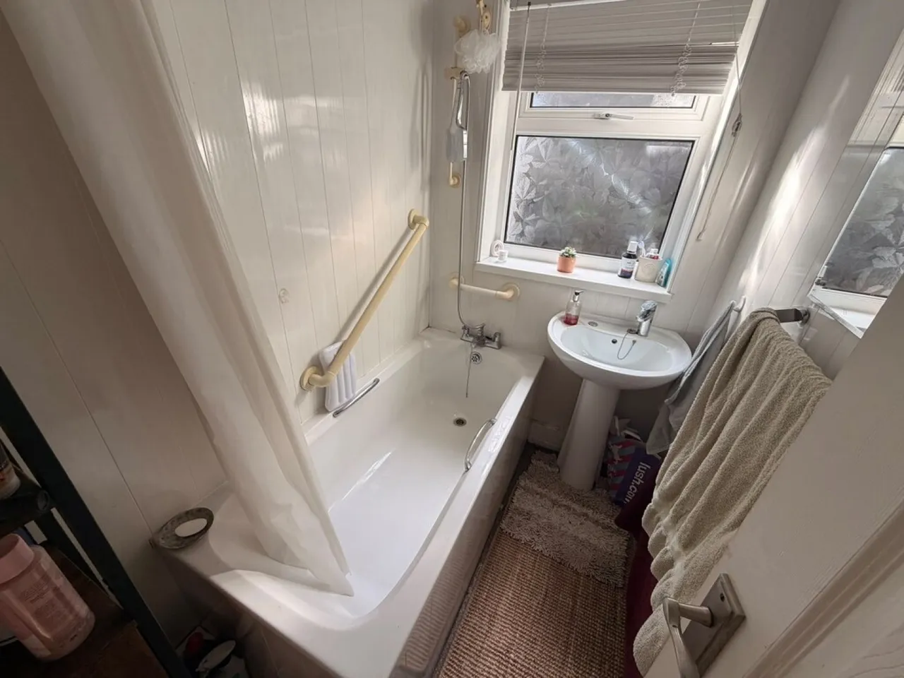 Harriet Town, Troedyrhiw, CF48, photo 12