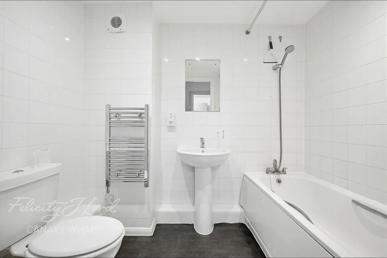 Millharbour, London, E14, photo 8