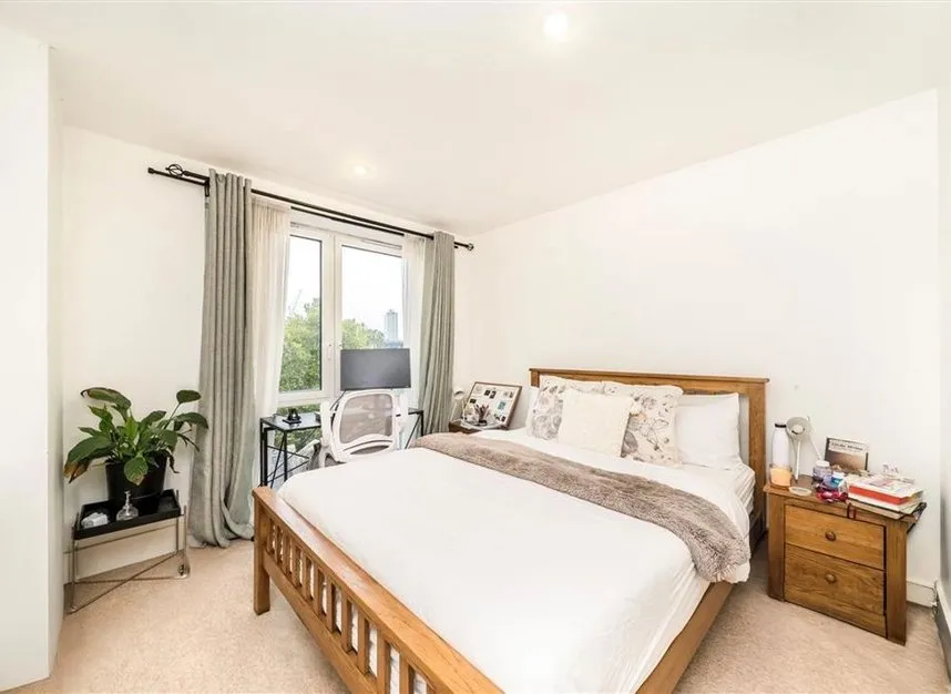 Major Draper Street, Royal Arsenal, SE18, photo 5