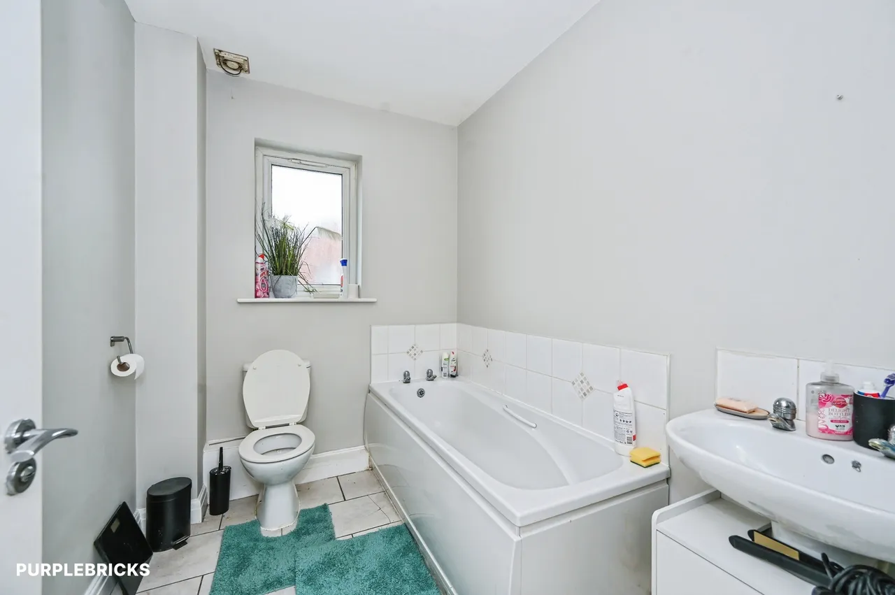 Lascelles Street, St. Helens, WA9, photo 15