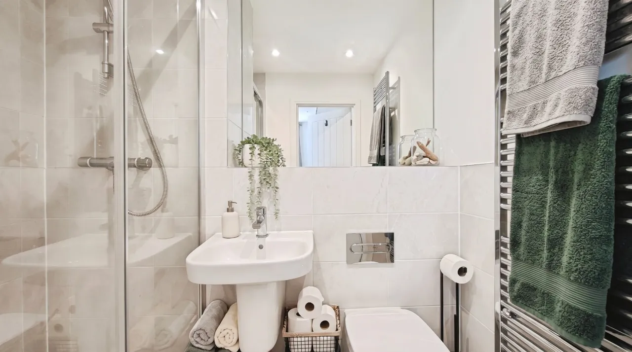 Wellington Road, Wokingham, RG40, photo 6