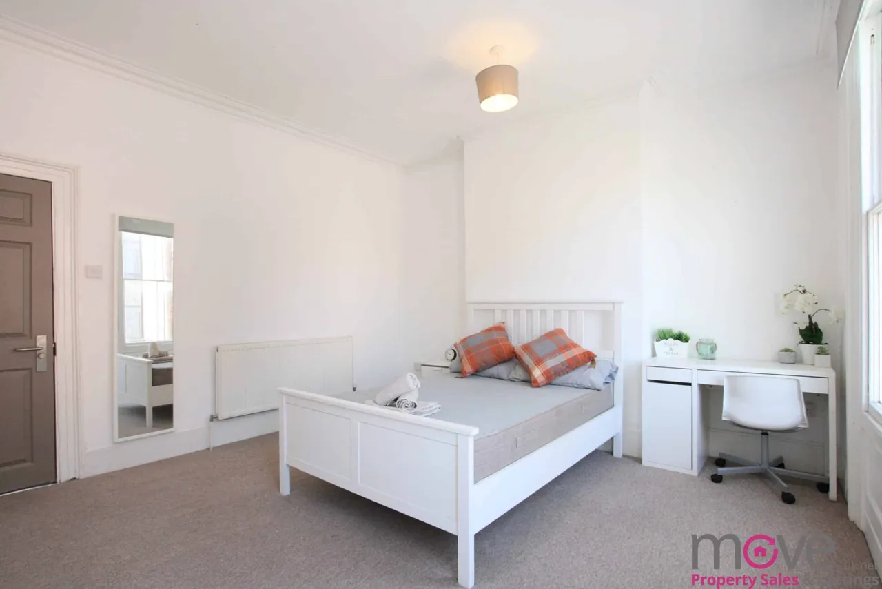 Wellington Street, Gloucester, GL1 1RA, photo 3