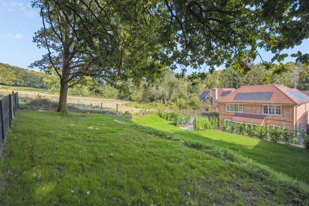 Critchmere Hill, Haslemere, Surrey, GU27 1LS, photo 7
