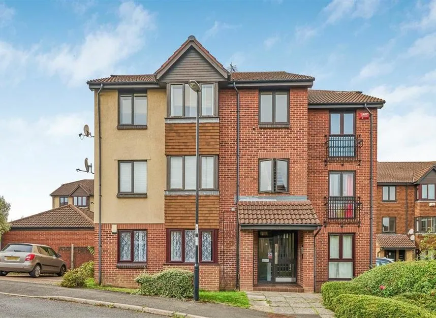 2 bed flat for sale — Gables Close, Lee, SE12