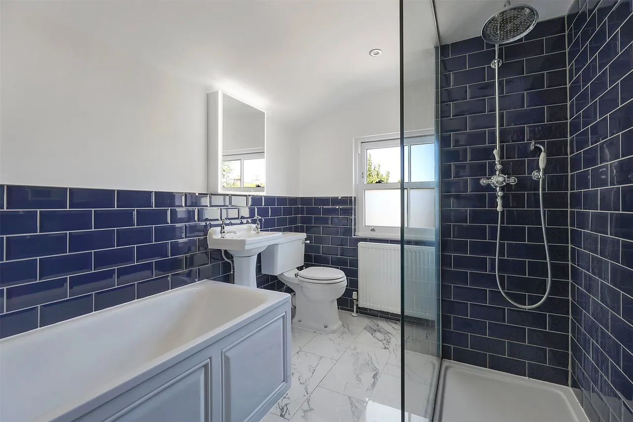 St. Marys Road, Reigate, RH2, photo 5