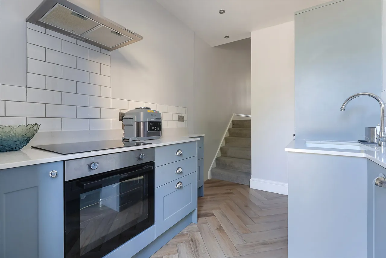 St. Marys Road, Reigate, RH2, photo 14