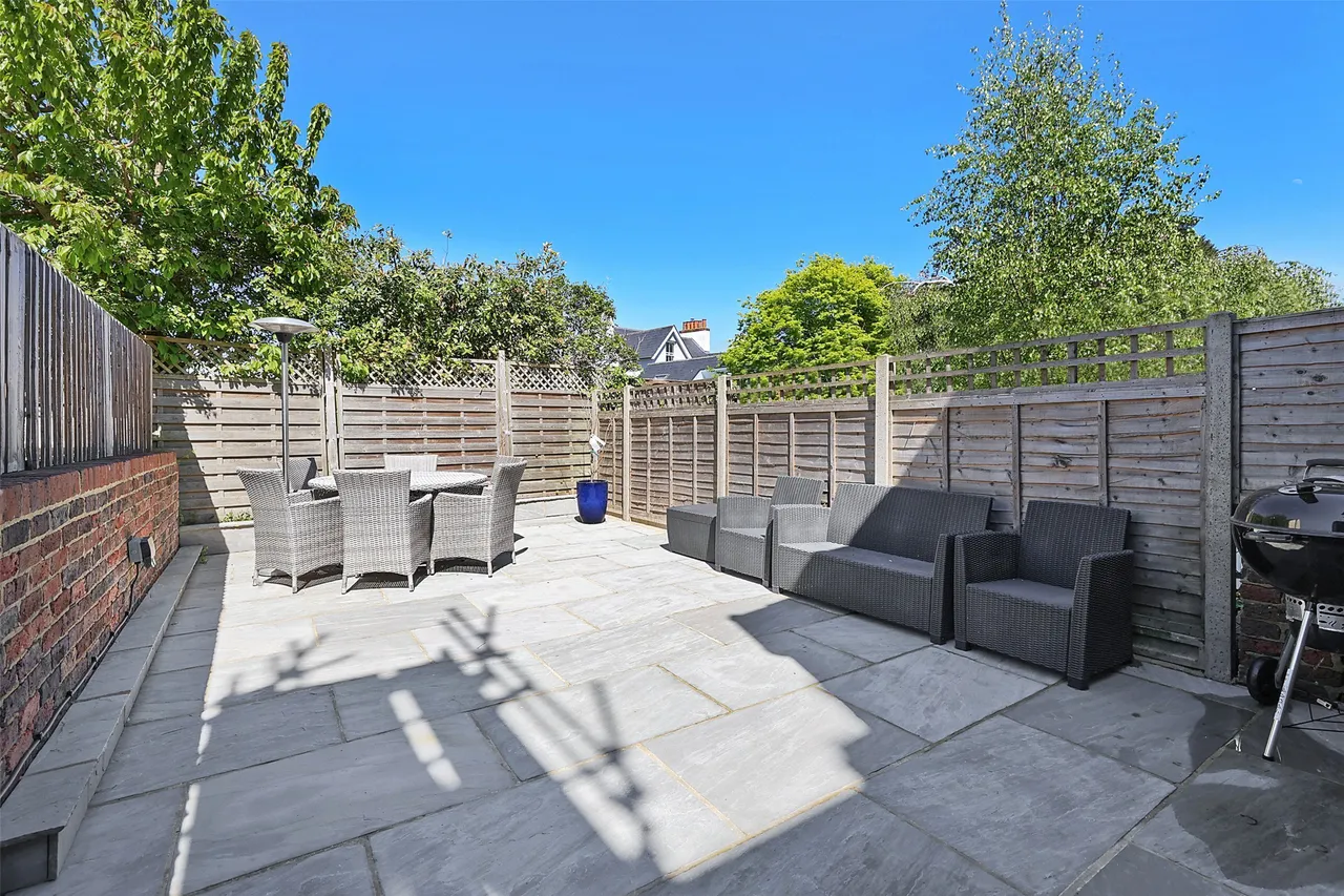 St. Marys Road, Reigate, RH2, photo 4