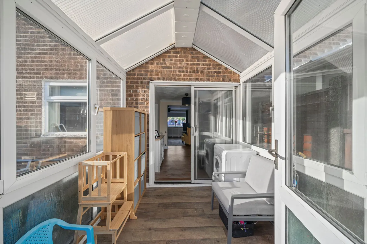 Lincoln Drive, Ashton-In-Makerfield, WN4, photo 12