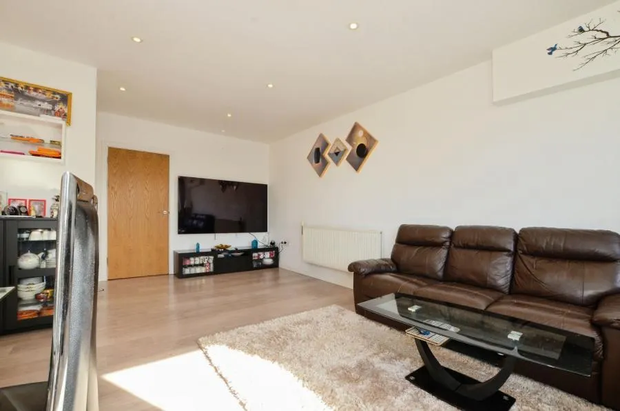 Matthews Close, Wembley, HA9, photo 6