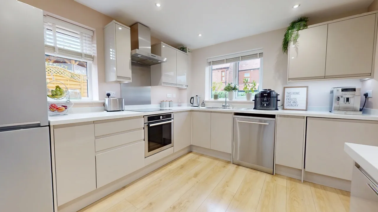 Appledore, Mount Pleasant, Ketley Bank TF2 0BX, photo 2