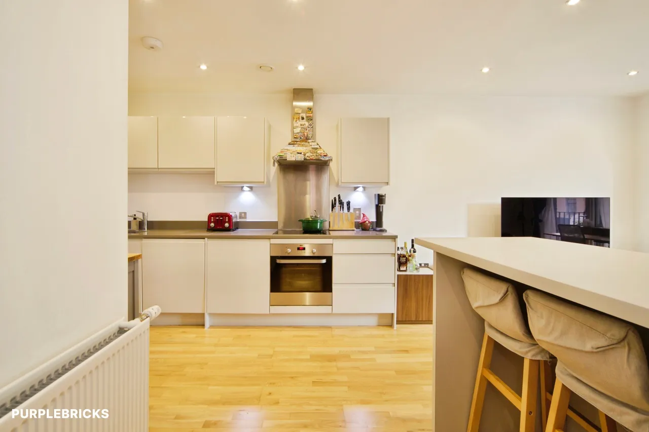 Tyas Road, London, E16, photo 6