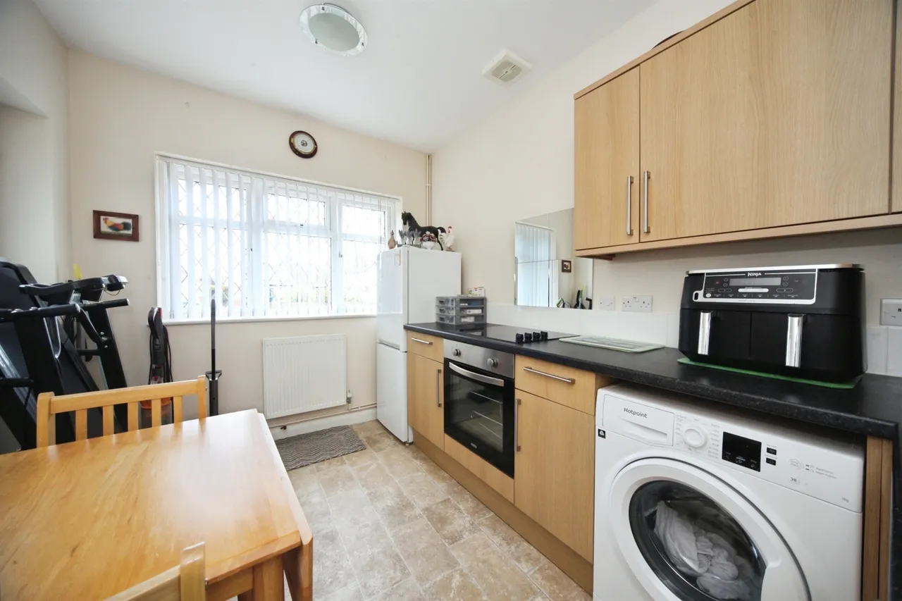 Hitchin Road, Luton, photo 12