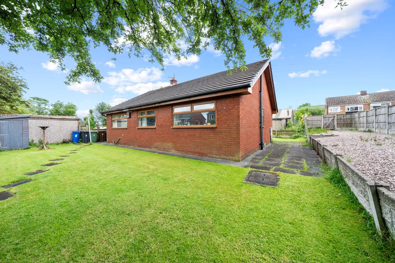 Marshes Fold Bungalow Atherton Road, Hindley Green, Wigan, Wigan, WN2 4SA, photo 16