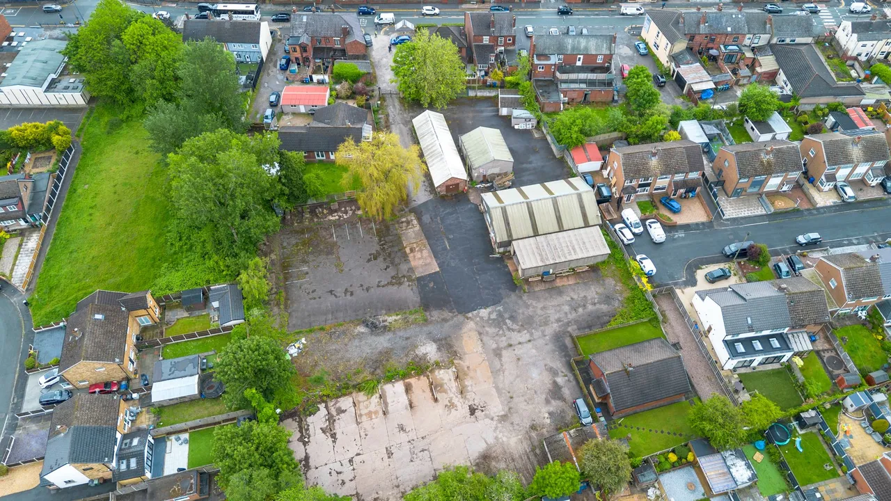 Marshes Fold Bungalow Atherton Road, Hindley Green, Wigan, Wigan, WN2 4SA, photo 3