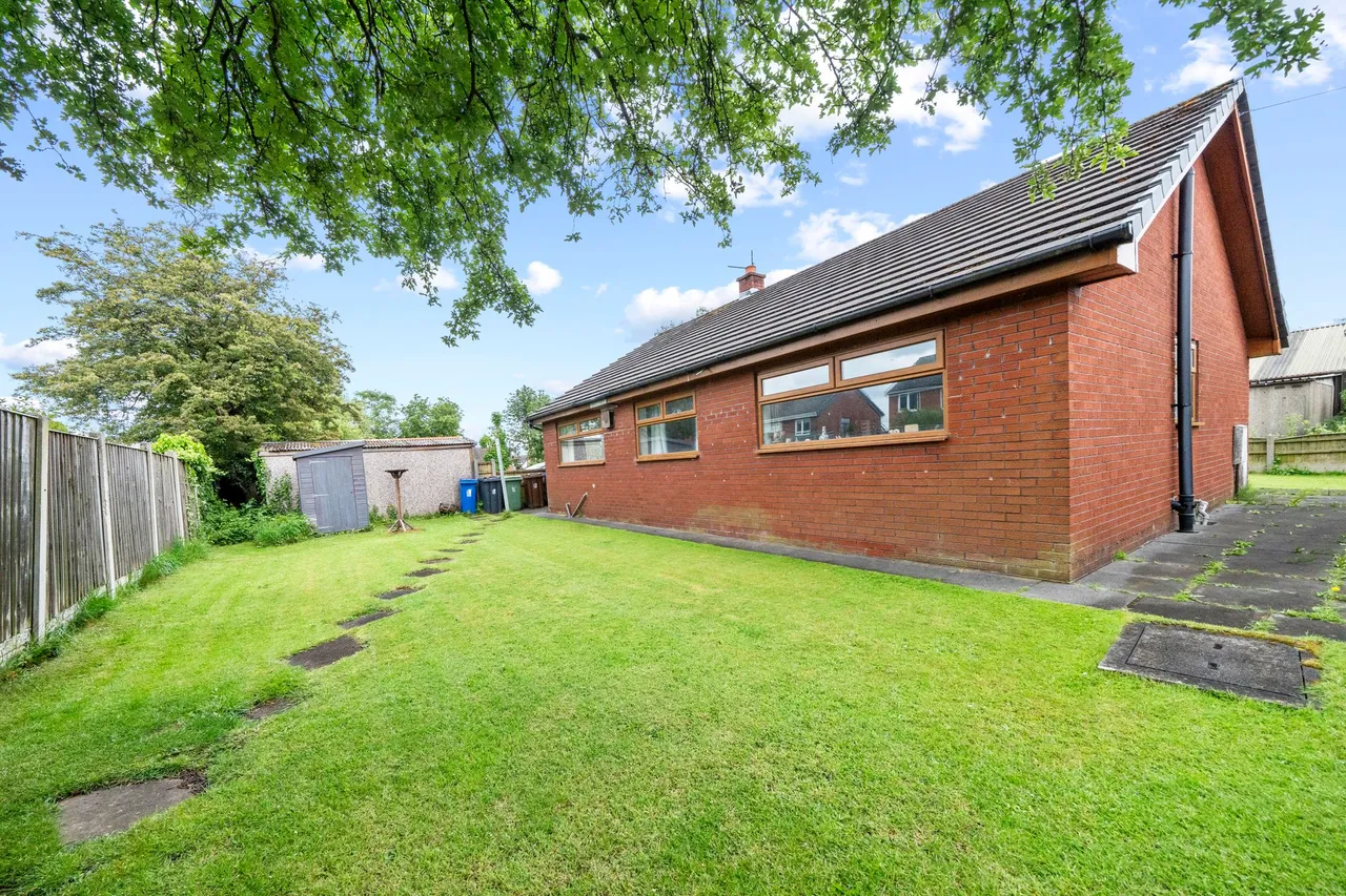 Marshes Fold Bungalow Atherton Road, Hindley Green, Wigan, Wigan, WN2 4SA, photo 18