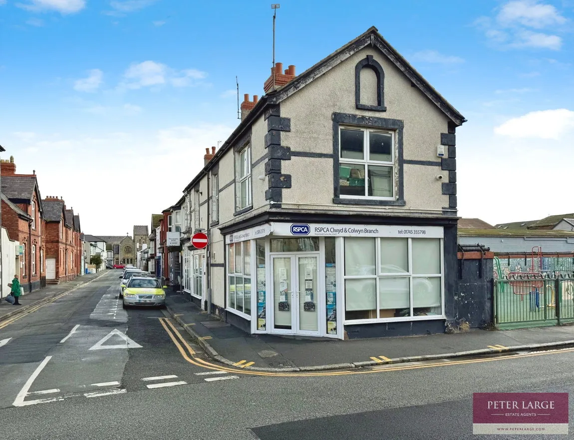 1 bed flat for sale — Vaughan Street, Rhyl, Denbighshire, LL18 1TB