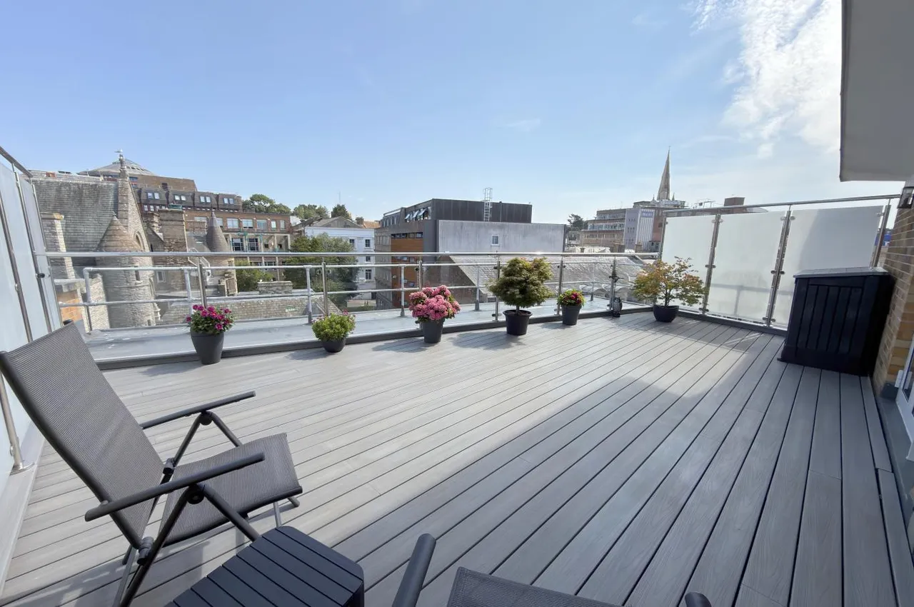 Bristol and West House, BH1, photo 9
