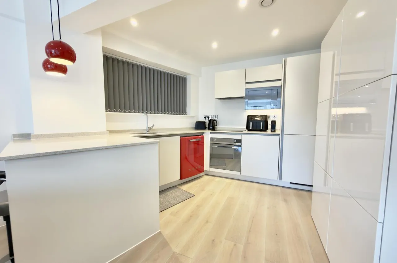 Bristol and West House, BH1, photo 4