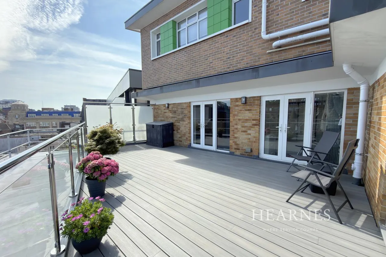 1 bed flat for sale, Bristol and West House, BH1
