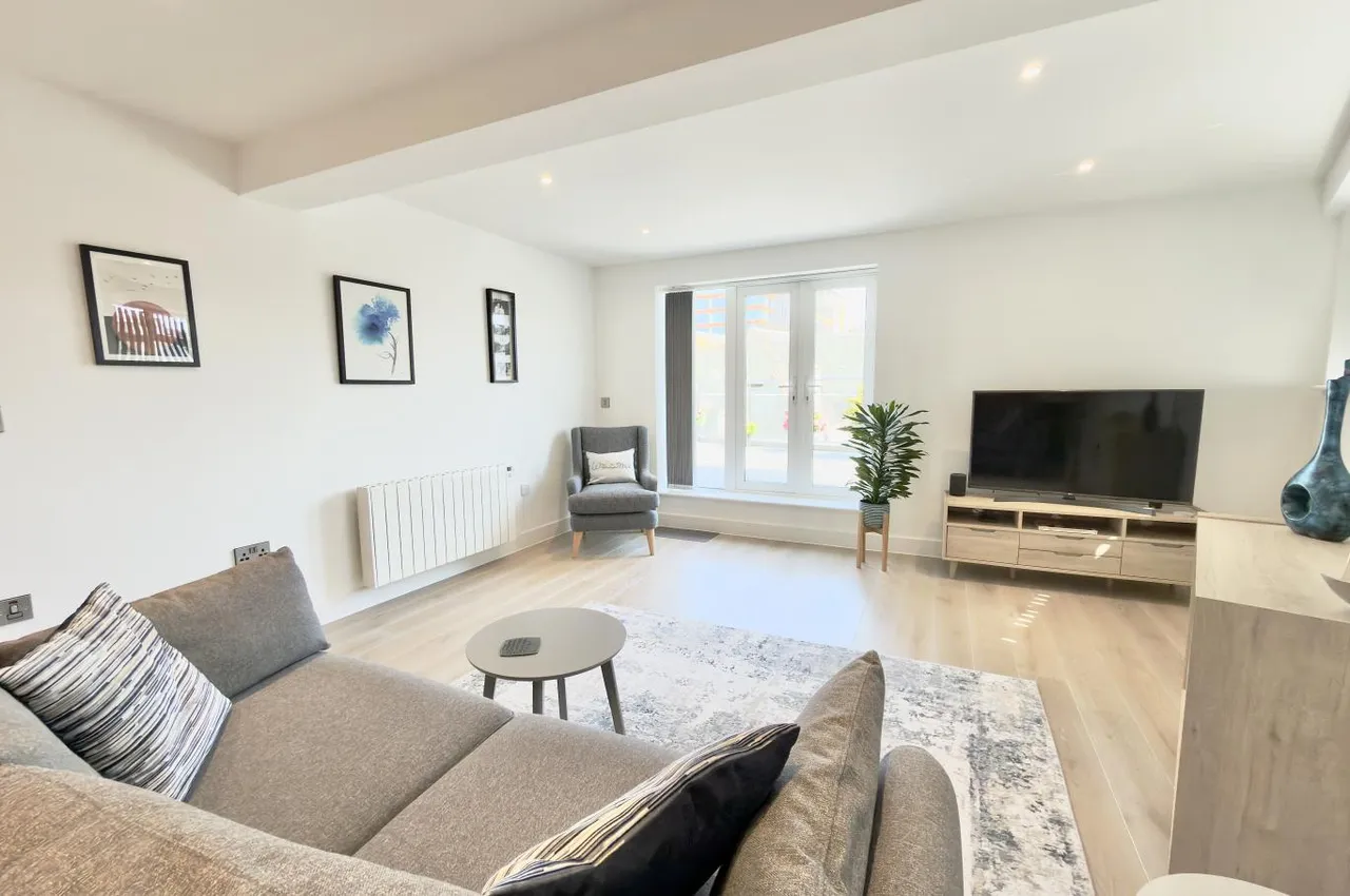 Bristol and West House, BH1, photo 12