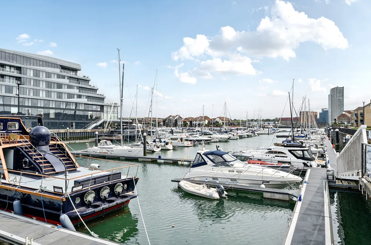 Maritime Walk, Ocean Village, SO14, photo 16