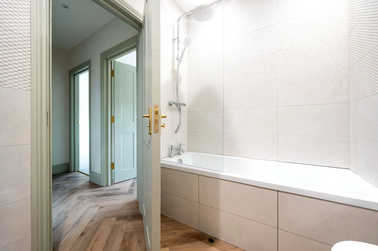 South Street, Farnham, GU9, photo 10