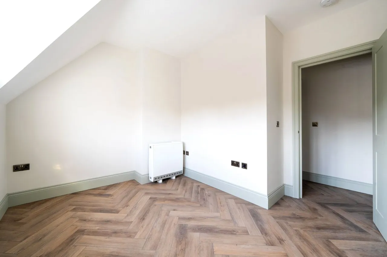 South Street, Farnham, GU9, photo 11