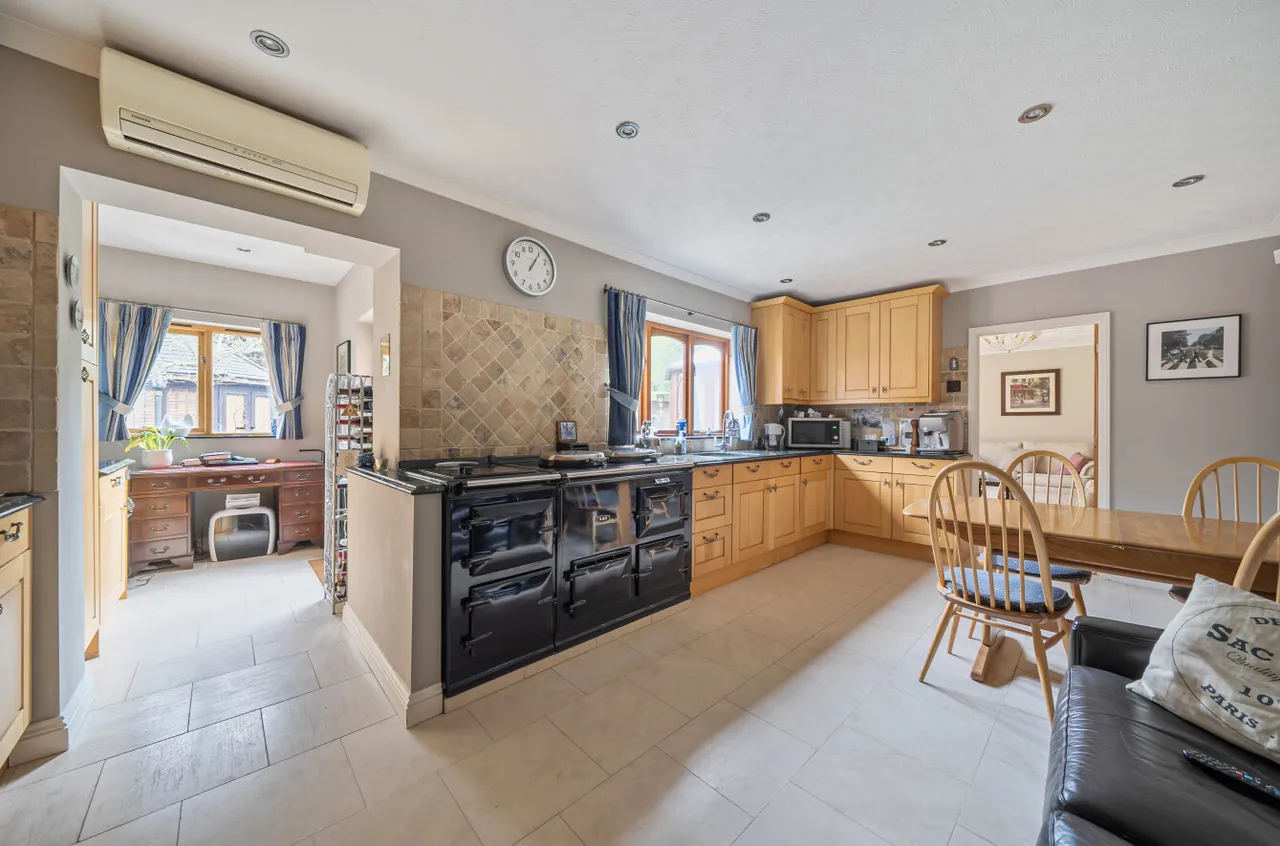 Oak Drive, Burghfield Common, Reading, Berkshire, RG7 3JF, photo 3