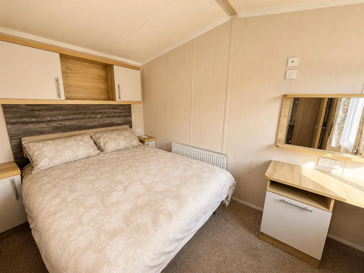 Little Lakeland Caravan Park, Wortwell, IP20, photo 7